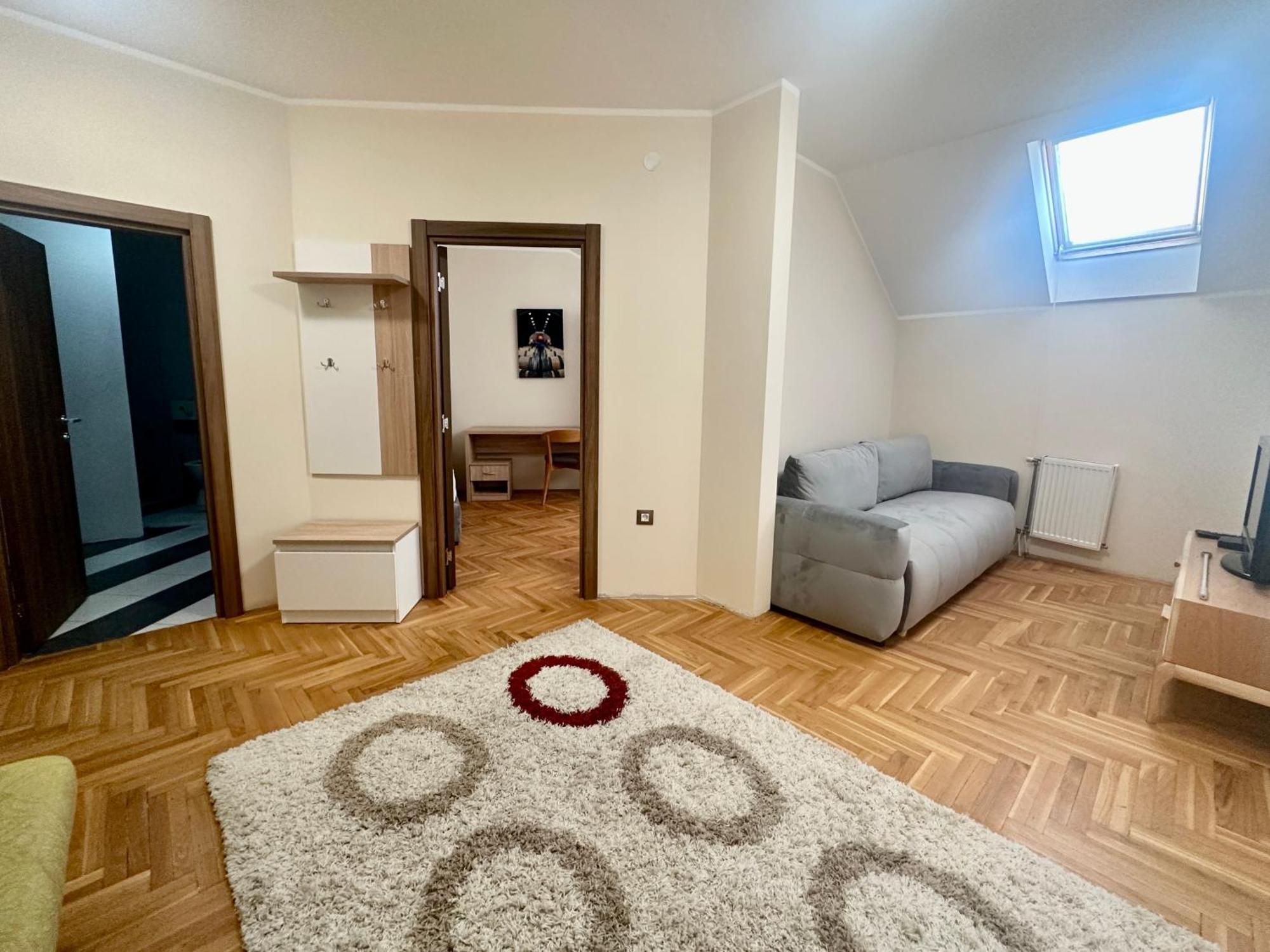 Agape Villa Apartments Novi Sad Buitenkant foto