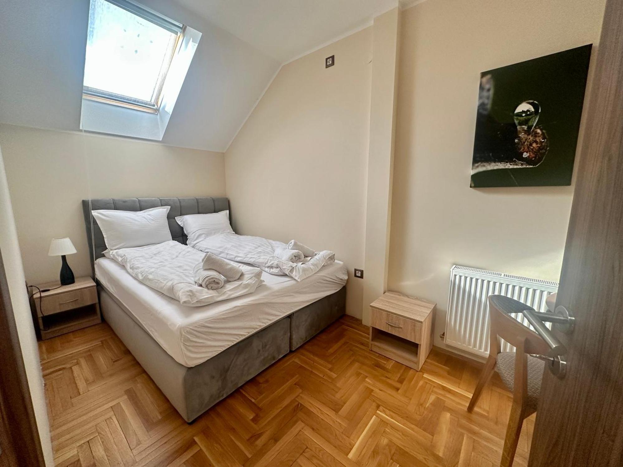 Agape Villa Apartments Novi Sad Buitenkant foto